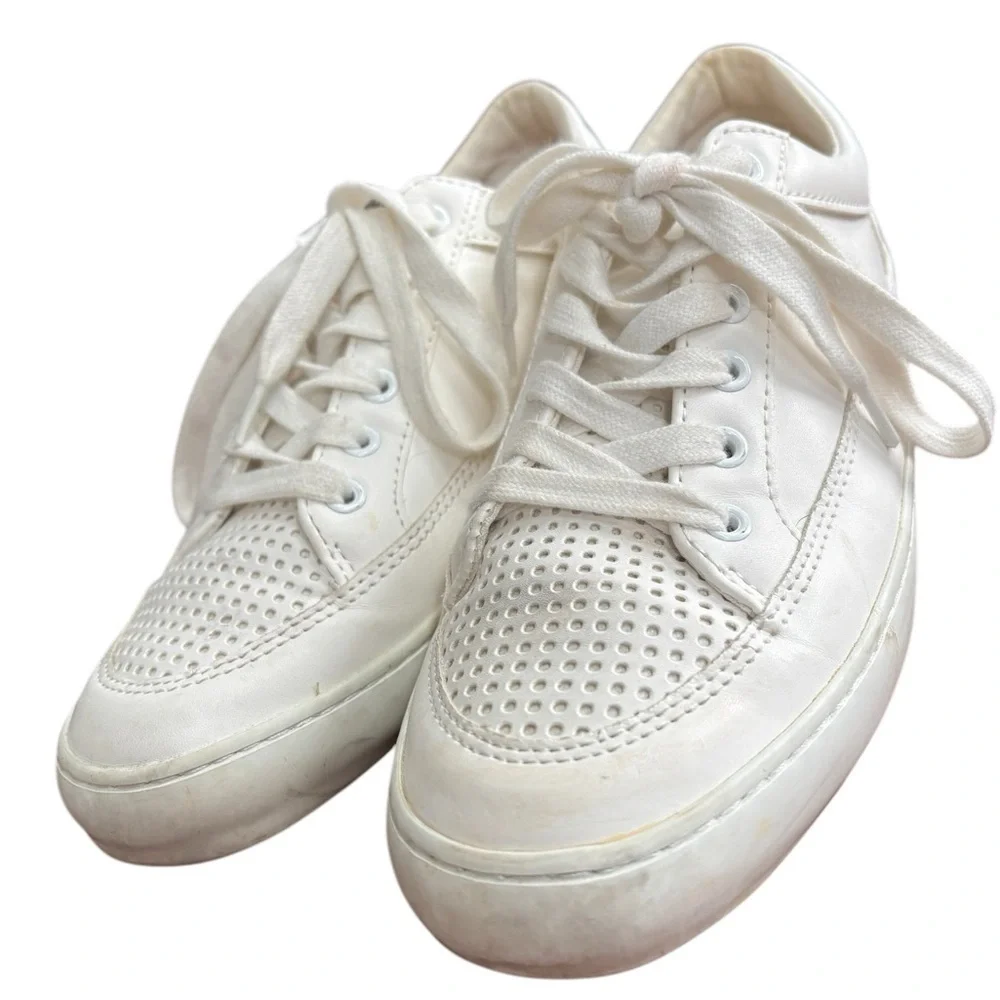 Banana Republic Women's White Tennis Shoes Sneakers, Size 7